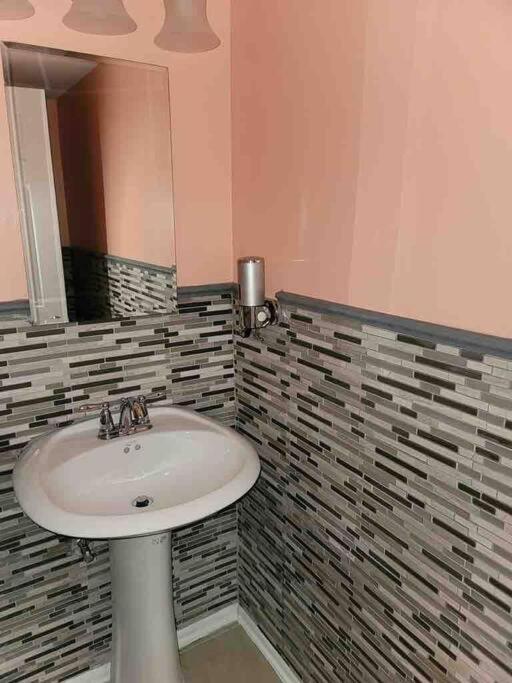 Elegant 2-Bedroom Pet-Friendly Villa W 2 Parking Spaces 힐튼 헤드 아일랜드 외부 사진