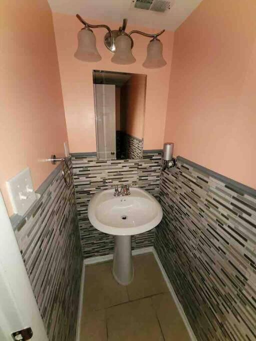 Elegant 2-Bedroom Pet-Friendly Villa W 2 Parking Spaces 힐튼 헤드 아일랜드 외부 사진