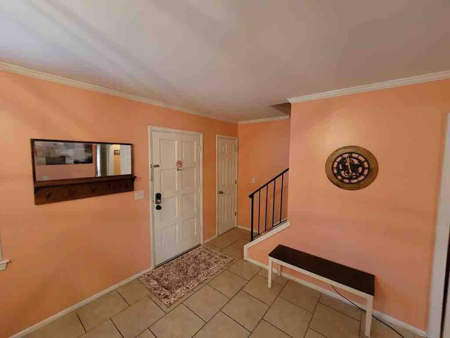 Elegant 2-Bedroom Pet-Friendly Villa W 2 Parking Spaces 힐튼 헤드 아일랜드 외부 사진