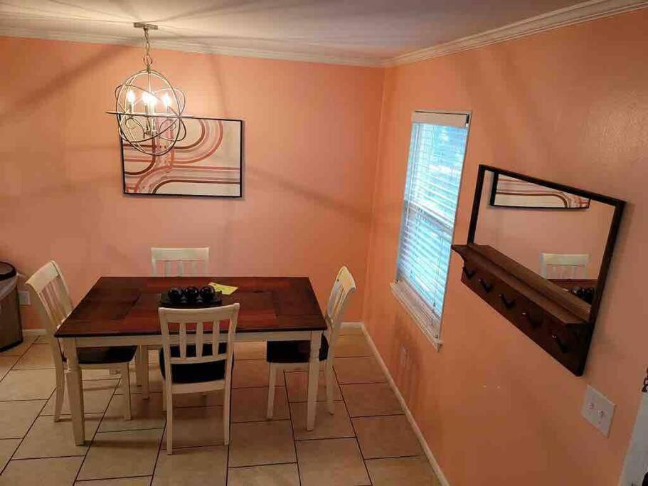 Elegant 2-Bedroom Pet-Friendly Villa W 2 Parking Spaces 힐튼 헤드 아일랜드 외부 사진