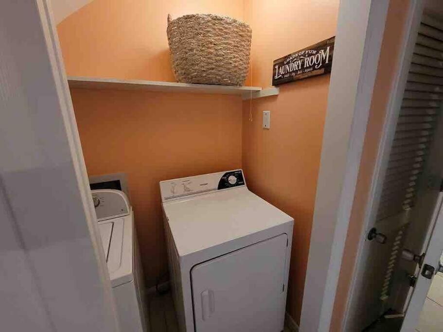 Elegant 2-Bedroom Pet-Friendly Villa W 2 Parking Spaces 힐튼 헤드 아일랜드 외부 사진