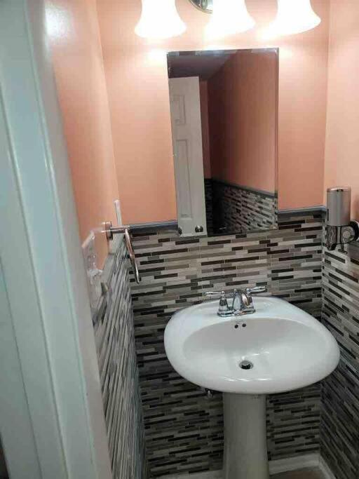 Elegant 2-Bedroom Pet-Friendly Villa W 2 Parking Spaces 힐튼 헤드 아일랜드 외부 사진